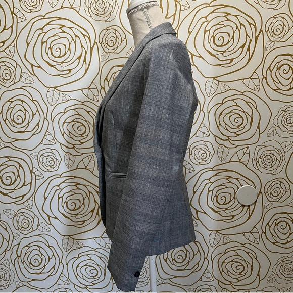 Zara Classic one button Women's Blazer - Picture 4 of 7